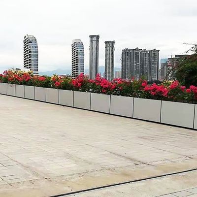 Wall Pallet Included PVC Planter Box for Outdoor Finishing Not Coated Overpass Design