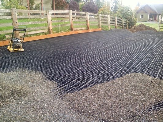 Grass Paver Grid for Horse Paddock Traditional Design and Free Spare Parts Included